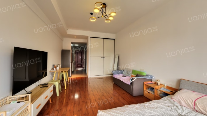 世界城广场新尚都酒店公寓二手房实景图