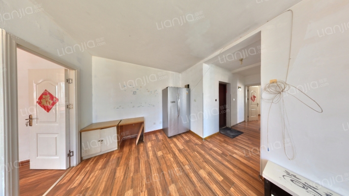 江山路西小区C组团二手房实景图