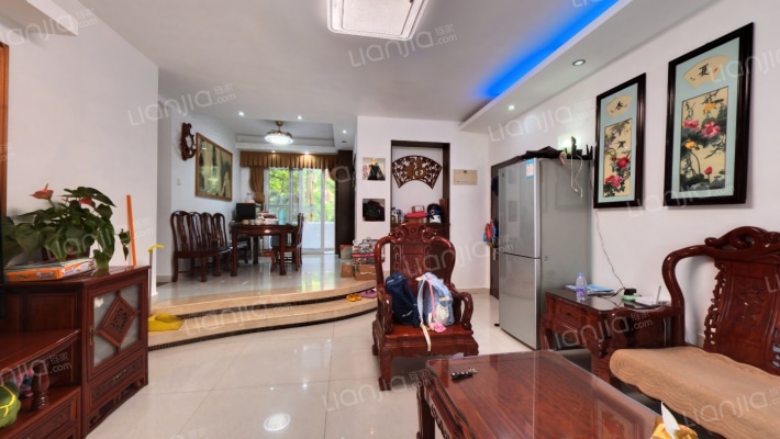 光彩山居岁月二手房实景图