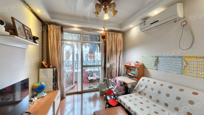 御才名仕二手房实景图