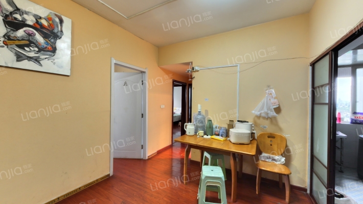 聚信广场二手房实景图