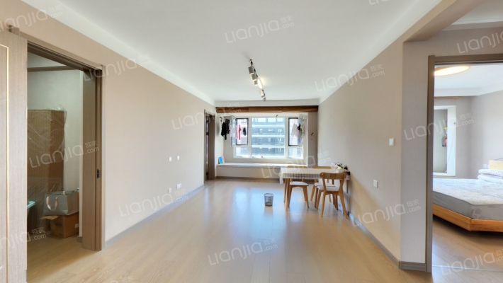 龙湖金湾天钜一期二手房实景图