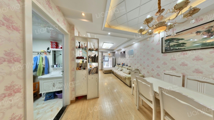 万润橄榄城二手房实景图