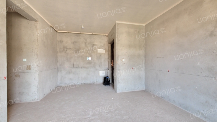 浩创半山溪谷二手房实景图