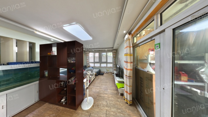 金秋小区二期二手房实景图