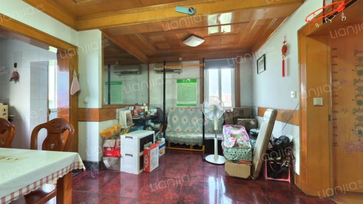 绣衣新村东区二手房实景图