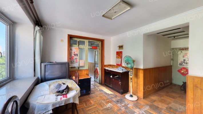 览桥里二手房实景图