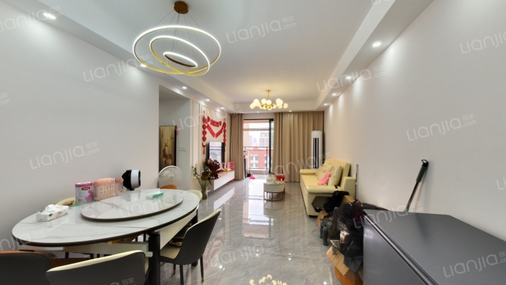 雅居乐富春山居璟樾集二手房实景图