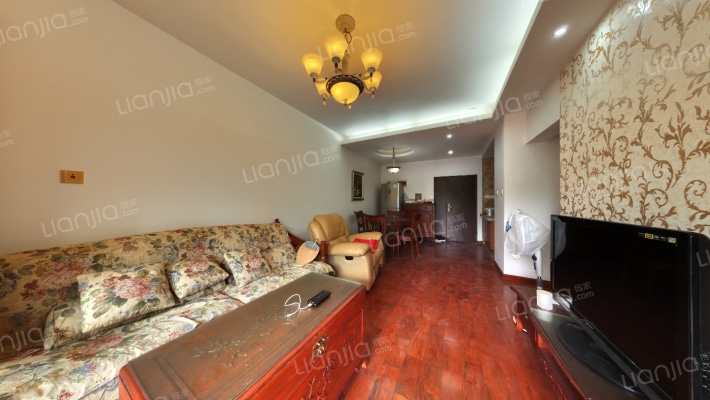 纯海岸二手房实景图