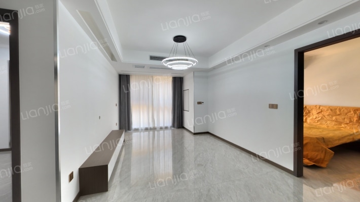 昕晖麓台熙著二手房实景图