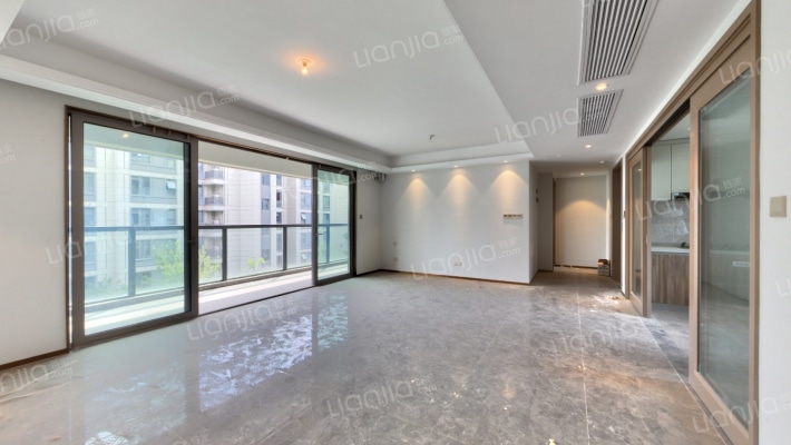 绿地琥珀半岛二手房实景图