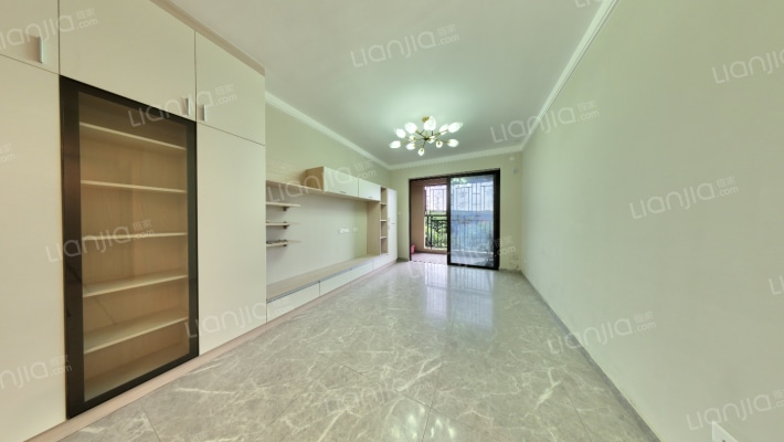 保利中景花园二手房实景图