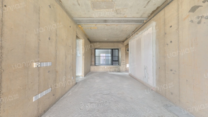 蔚蓝左岸花园二手房实景图