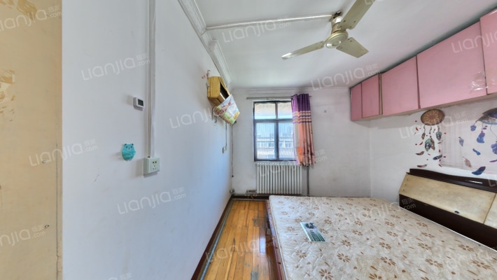 甸柳四区二手房实景图