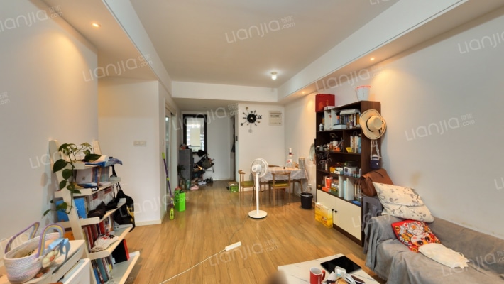 韵动四季花园二手房实景图