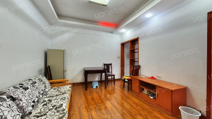 东方莱茵二手房实景图