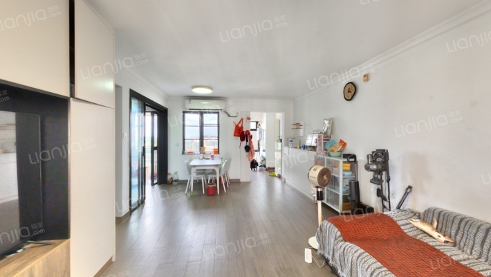 万科四季花城悦山美筑二手房实景图