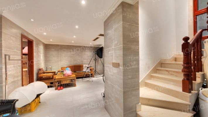 公园置尚1881二手房实景图