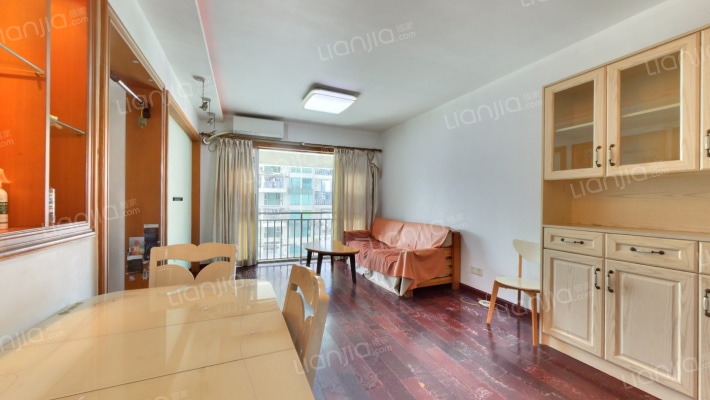 英达钰龙园二手房实景图