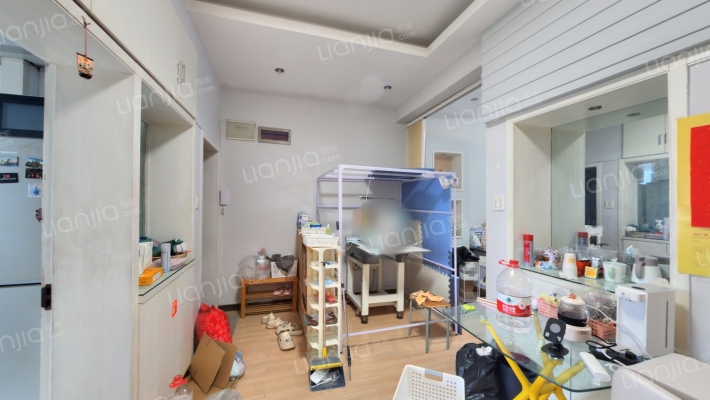 莫干山路611号二手房实景图