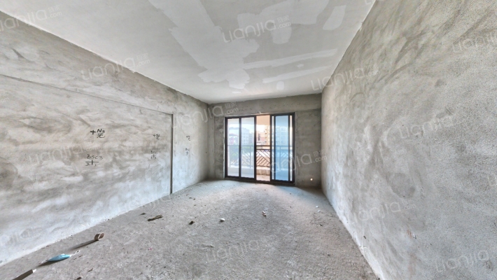 聚雅华庭二手房实景图