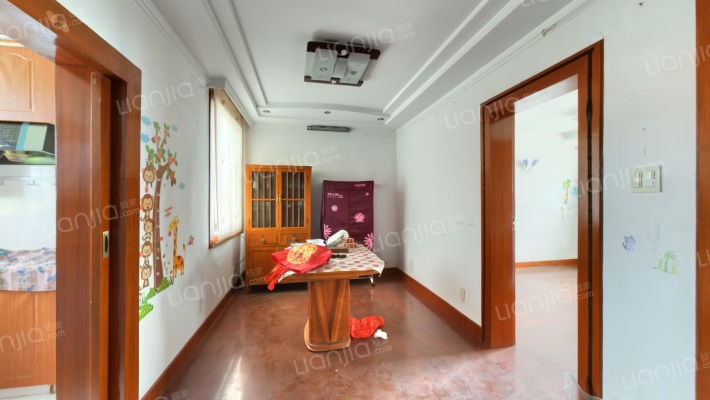 甸桥新村一区二手房实景图