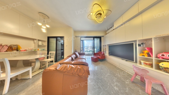 银领公馆二手房实景图