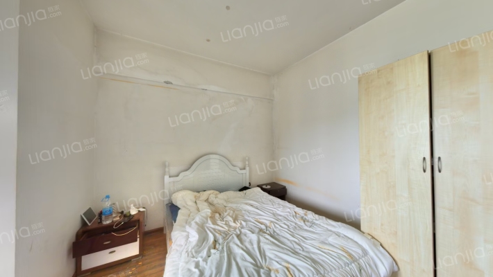 领先时代广场二手房实景图