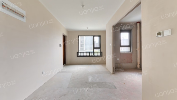 保利·和颂二手房实景图