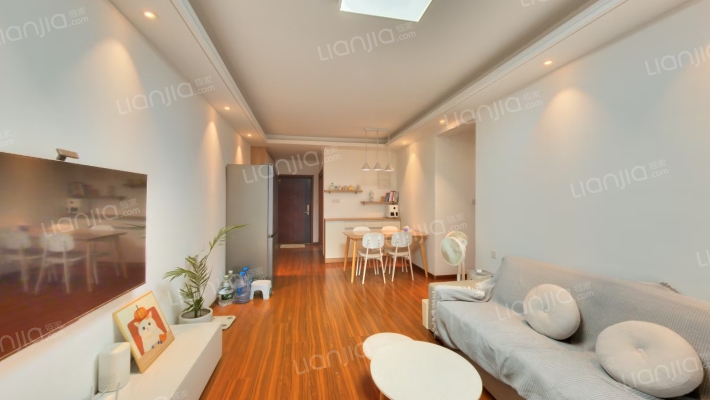 金辉优步湖畔二手房实景图