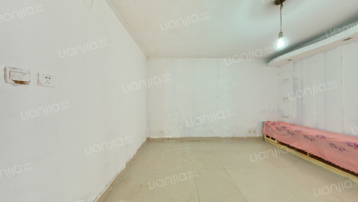 南关街125号院二手房实景图