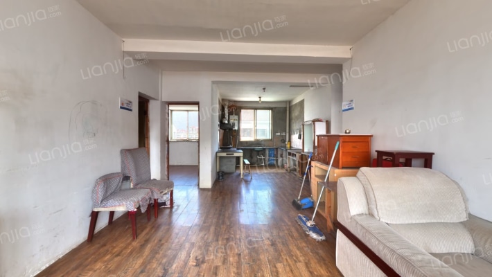 漕湖花园三区二手房实景图