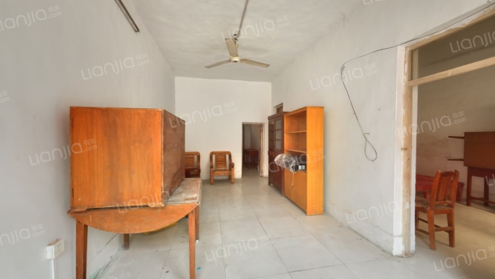 峰山路1682号二手房实景图