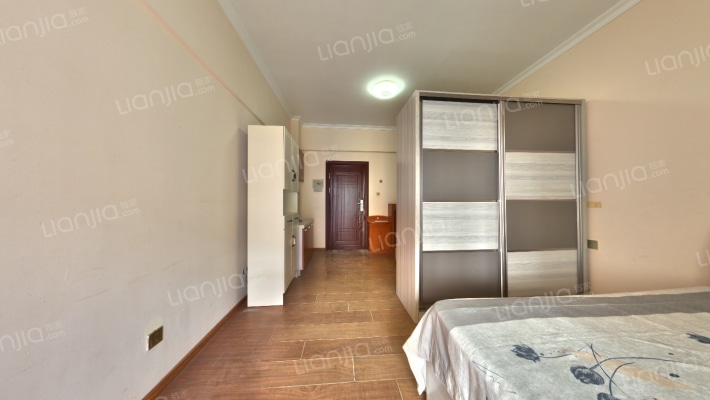 启兴生活区二手房实景图