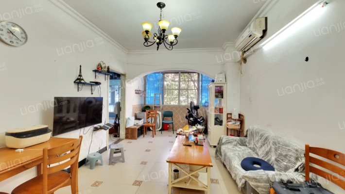 松南路二手房实景图