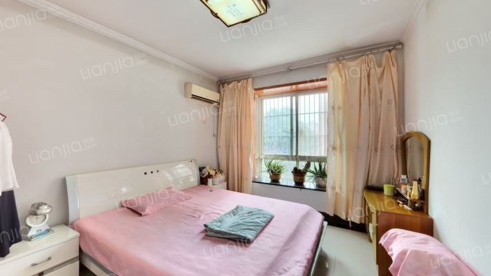 兴弘花园二手房实景图