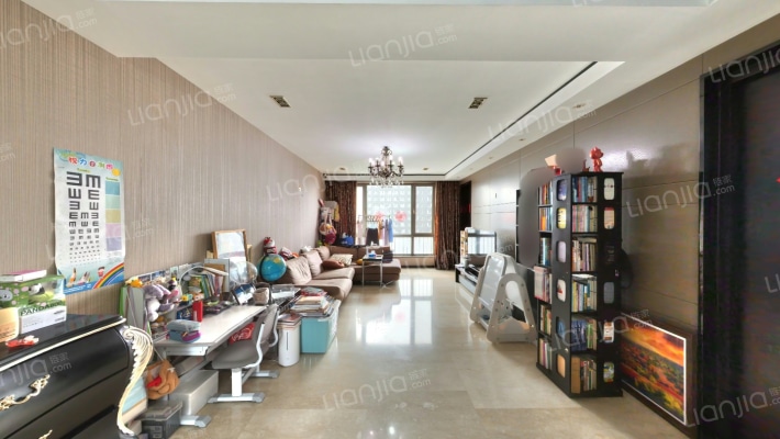 万科蓝山二手房实景图