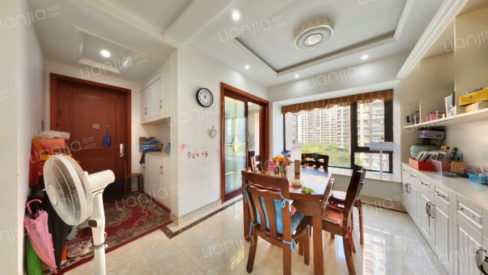 合景峰汇二期二手房实景图