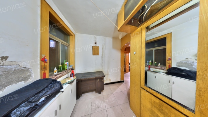 含光路三五一三厂家属院二手房实景图