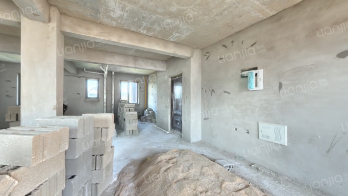 海天花园二手房实景图