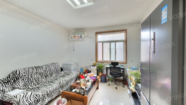 西彩新苑二手房实景图