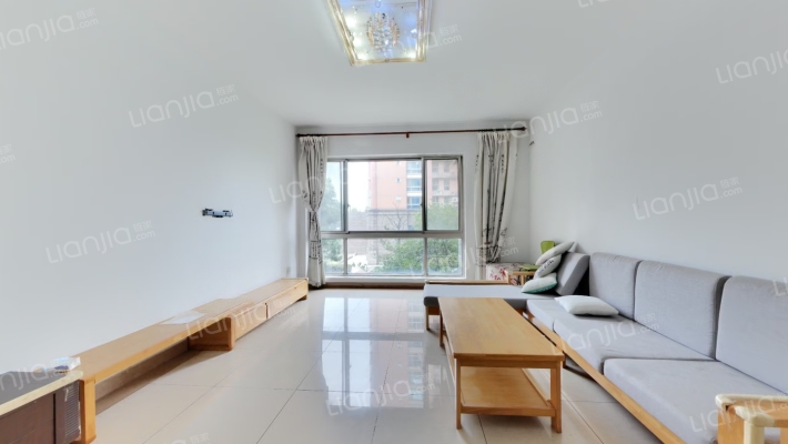 捷达名轩二手房实景图