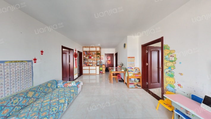 虹畔馨苑二手房实景图