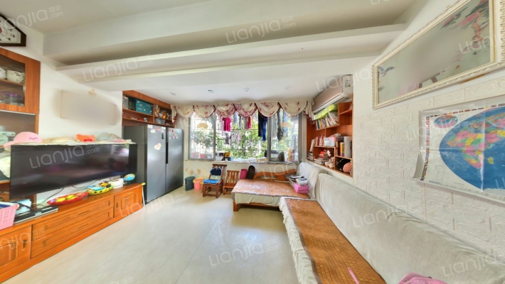 田间苑小区二手房实景图