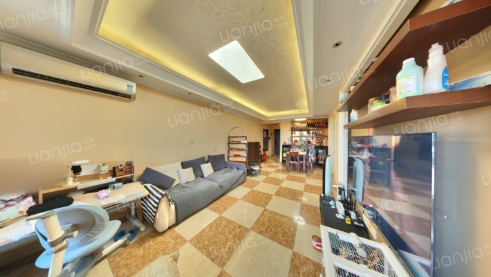 万科翡丽郡三期二手房实景图