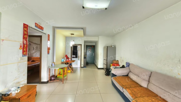 在水一方二手房实景图