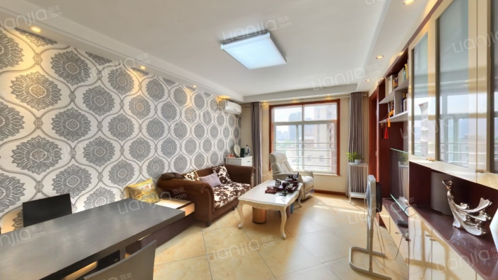 保温瓶厂小区二手房实景图