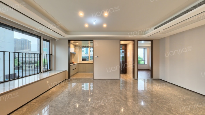 滨江望翠蓝庭二手房实景图