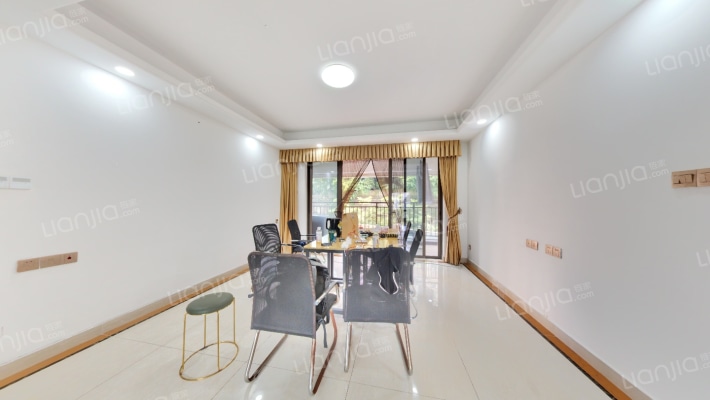 德润荣君府二手房实景图