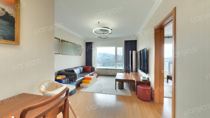 万科公园里二手房实景图